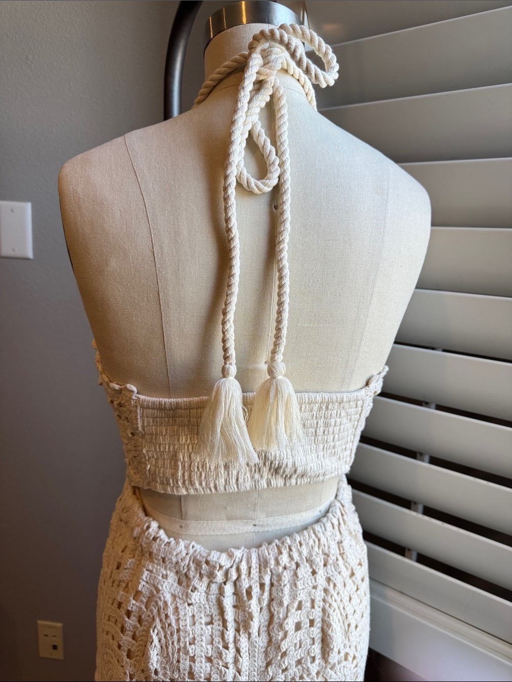 House of Harlow 1960 Cream Crochet Halter Maxi Dress - Picture 4 of 4
